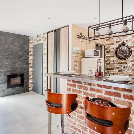 Near Blockhouse Of Lägenhet *