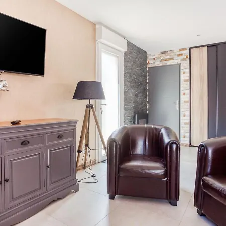 Cosy In With Fireplace Eperlecques